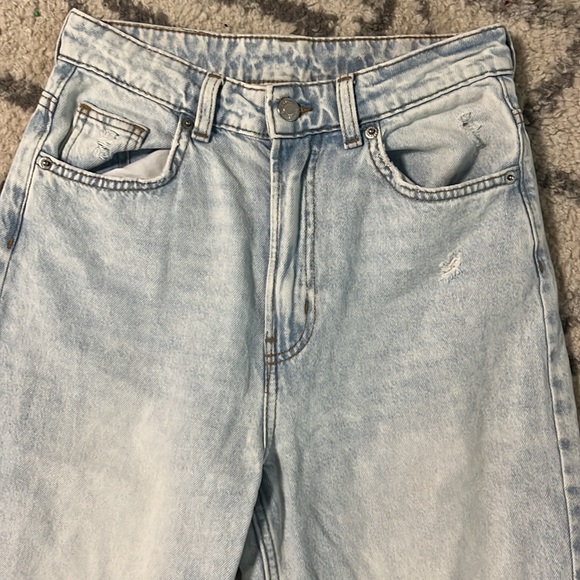 Light washed straight legged jeans - Picture 5 of 5